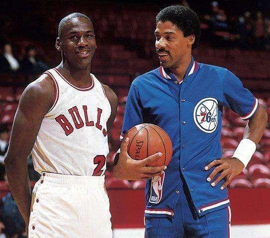 巨龙球场引 巨龙球场引